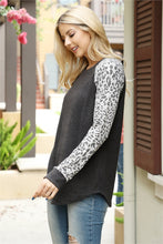 Load image into Gallery viewer, Snow Leopard Long Sleeve Top